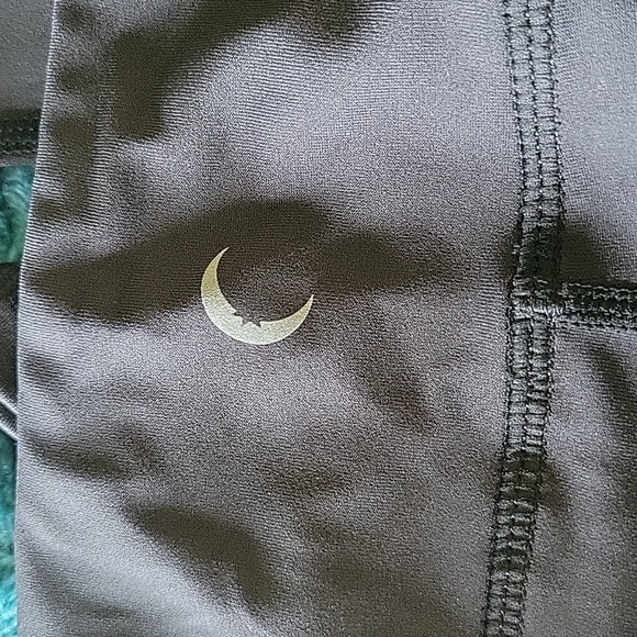 Brand New Zyia Black Light N Tight Mid-Rise 7/8 24" RC - Picture 6 of 6